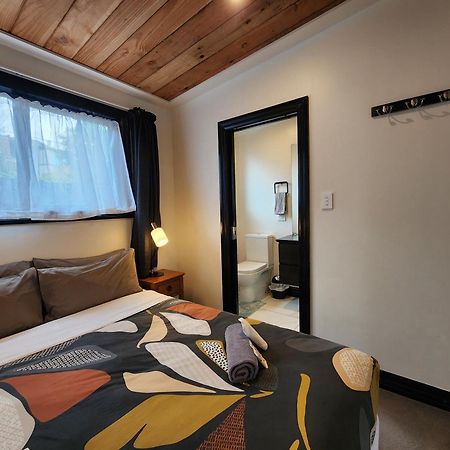 A Stone'S Throw From Town Tiny Home Dunedin Buitenkant foto